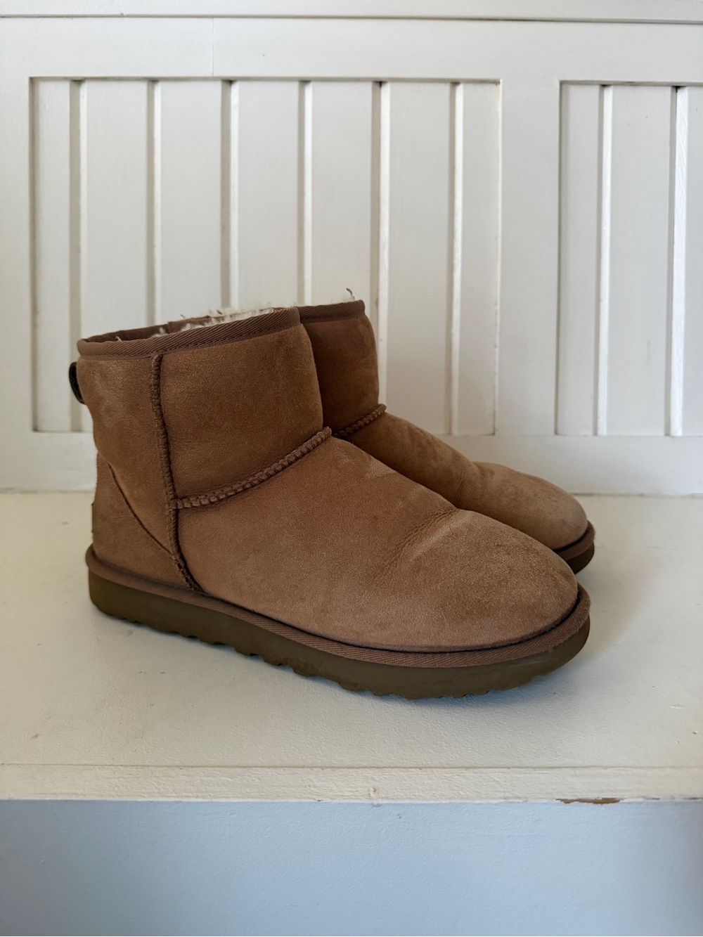UGG Mini Classic 9